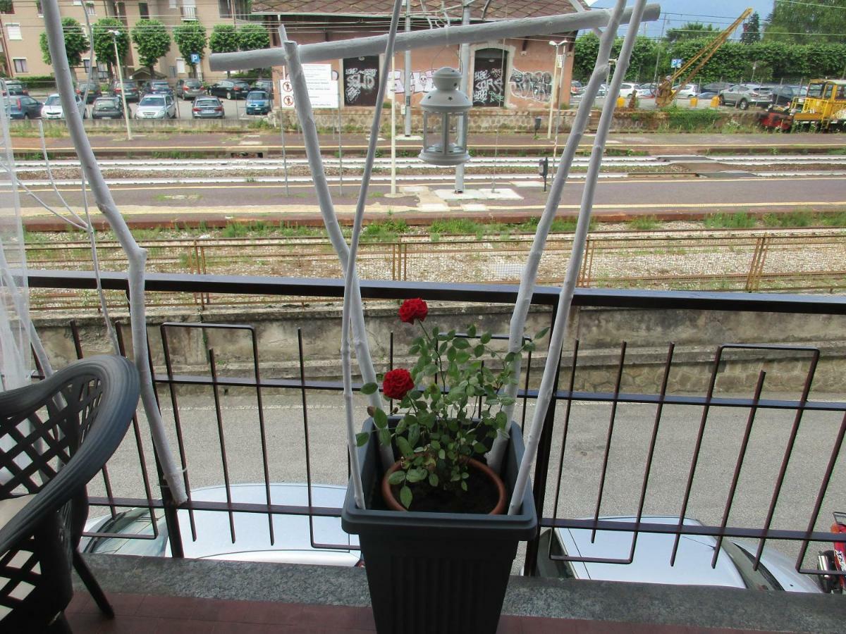 Red Rose Apartment Stresa Exterior photo