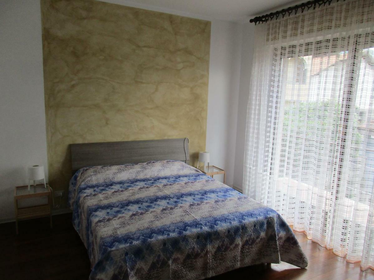 Red Rose Apartment Stresa Exterior photo