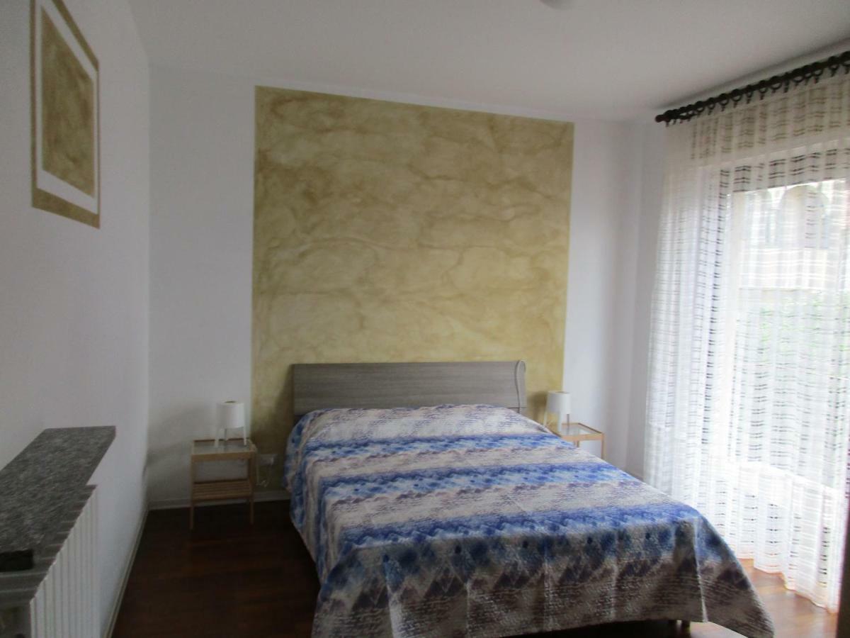Red Rose Apartment Stresa Exterior photo